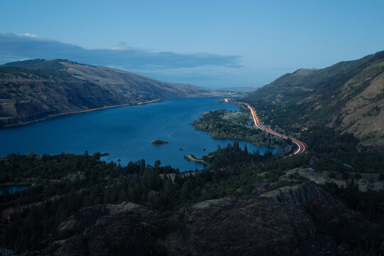 Landscape of the Columbia River surrounded by hills in the evening in Oregon, the USA