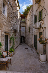 Naklejka premium A narrow alley at the Old city in Dubrovnik, Croatia