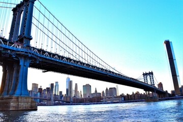 Fototapeta na wymiar Manhattan Bridge and NYC Skyline 2