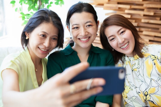 写真を撮る Images – Browse 4,494 Stock Photos, Vectors, and Video | Adobe Stock