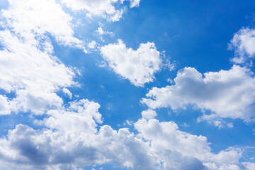 Naklejka na ściany i meble 心地よい澄んだ青空と雲の背景素材_g_13