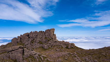 Fototapeta premium Rocks near the clouds