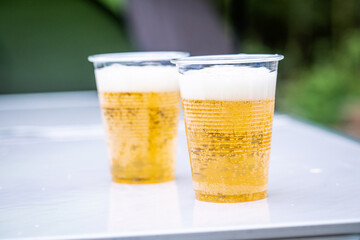 キャンプで飲むビール
バーベキューで飲むビール