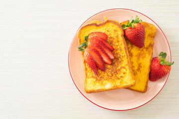 french toast with fresh strawberry