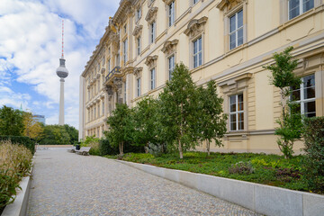 Berliner Schloss Humboltforum Berlin Deutschland Fernsehturm Berliner Dom Humbolt Forum   © modernmovie