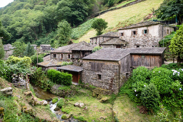 Fototapeta na wymiar ethnographic village of taramundi in asturias, Spain