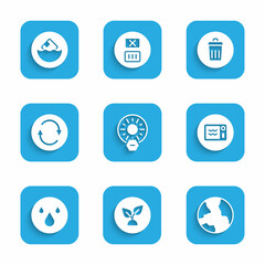 Fototapeta premium Set No direct sunlight, Plant based, Worldwide, Microwave oven, Water drop, Recycle symbol, Trash can and Carton cardboard box icon. Vector