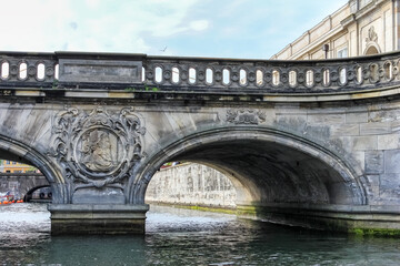 Obraz premium Marmorbroen (The Marble Bridge), over Frederiksholms Canal - Copenhagen, Denmark