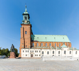 Fototapeta na wymiar horizontal view of the Royal Gniezno Cathedral in central Poland