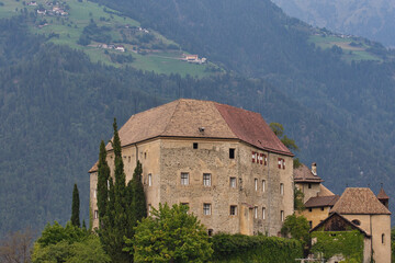 Faszinierendes Südtirol, Burgen, Schlösser und Kirchen