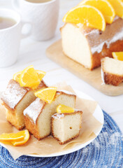 A biscuit citrus cake with oranges	