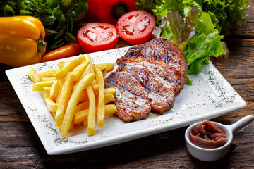 French fries with steak