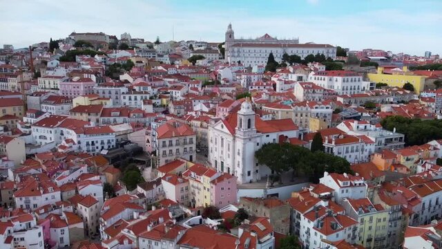 Lisboa - Alfama - MIradouro de Santo Estev&atilde;o, Igreja Paroquial de Santo Estev&atilde;o