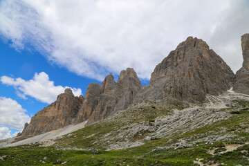 Fototapeta na wymiar Tre Cime die Lavardeo, Drei Zinnen in Dolomites, Italy