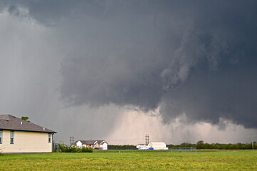 Fototapeta na wymiar Developing tornado in Kansas