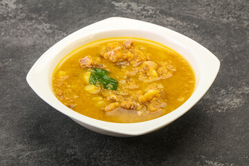 Pea soup with smoked meat