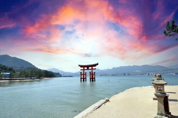 Rollo Itsukushima des Itsukushima-Schreins (Akis Miyajima) © sima-box