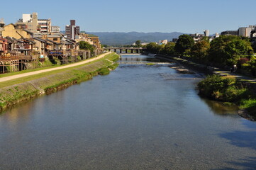 四条大橋から北を見る　9月