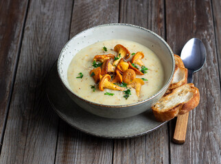 Cream soup with mushrooms chanterelles. Healthy eating. Vegetarian food.