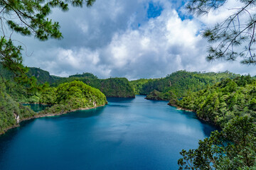 Fototapeta na wymiar Montebello lagoon in Chiapas, Mexico