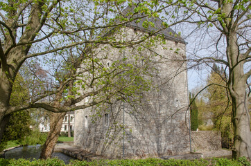 Raaren ( Belgien)  Schlaoss
