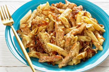 chicken alfredo pasta penne with caramelized onion