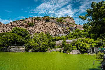 Gingee Fort Lake or Swimming lake of Gingee or Senji in Tamil Nadu, India. It lies in Villupuram District, built by the kings of konar dynasty and maintained by Chola dynasty. - obrazy, fototapety, plakaty
