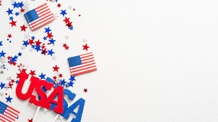 Obraz premium Happy Veterans Day banner mockup. USA decorations, confetti, flags isolated on white background.