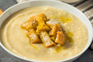 Healthy Homemade Cauliflower Soup