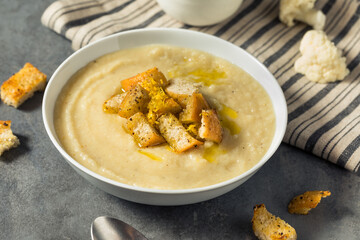Healthy Homemade Cauliflower Soup
