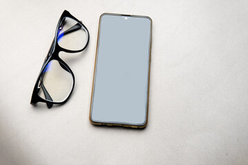 smartphone and black frame blue light blocking technology