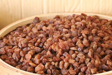 dried goji berries