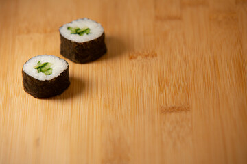 vegan sushi rice roll cucumber kappamaki