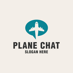 Obraz premium Plane chat logo template on monogram style