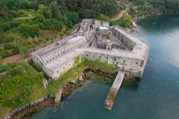 Foto aérea del Castillo de la Palma, Ferrol, ría de Pontevedra, fortaleza en plena playa
