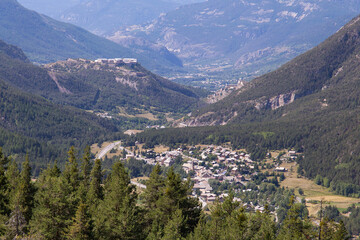 Fototapeta na wymiar Mountain valley Val-des-Prés with the city of Briancon in the french alps