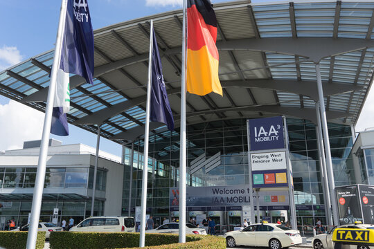 Munich, Bavaria, Germany – Sept. 12, 2021: west entrance of the Munich trade fair while the „IAA mobility“, the first performance after the beginning of the Coronavirus Pandemic