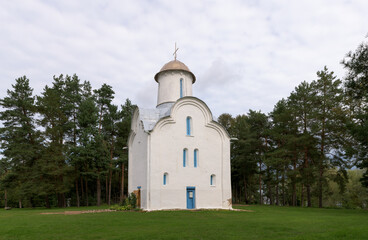 Fototapeta na wymiar Church of the Nativity of the Theotokos (Peryn Chapel) on Peryn. Novgorod, Russia