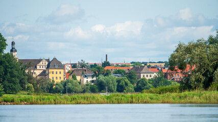 Fototapeta na wymiar View at Coswig (Saxony-Anhalt) from the Elbe river