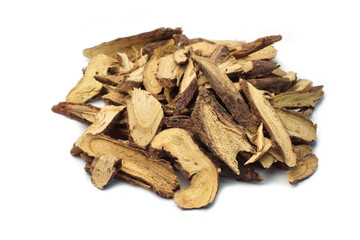 Cut and dried licorice root 