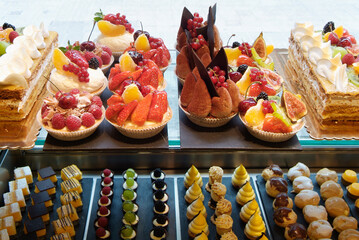 Escaparate de pasteles de la pastelería Don Manuel en Bilbao