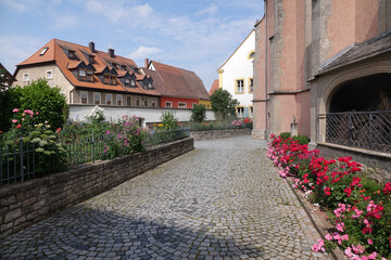 Blumen an der Kirche in Eibelstadt