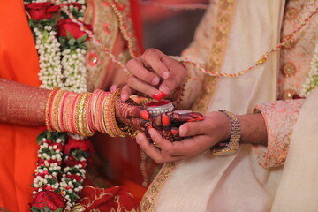 indian wedding full story with bridal and groom start to end with fashion & tasty food, jewelry & decoration saptapadi samayu javtal ganesh Puja beautiful background all wedding rituals sindur