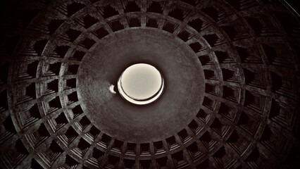 light in the pantheon