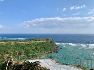 Obraz premium 果報バンタ ンダカチナ浜 宮城島 沖縄県