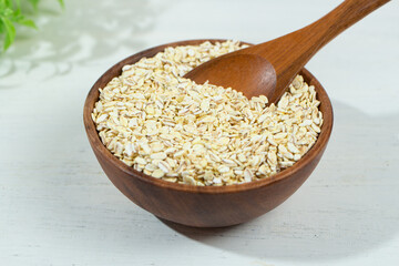 大麦（ビタバァレー：ビタミンB１やB2をプラスしたもの）