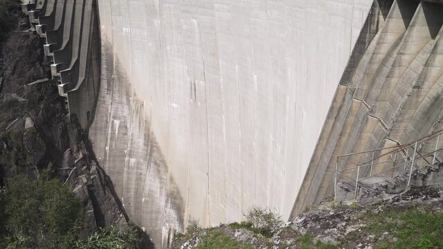 Bungee Jump in the Verzasca Dam in Valle Verzasca, Ticino, Switzerland known from James Bond movie Golden Eye.
