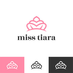 Vintage Elegant Gold Tiara Logo symbol. Luxury geometric royal logotype sign mark. Abstract beauty care facial fashion makeup skin care cosmetic icon vector design © Anang