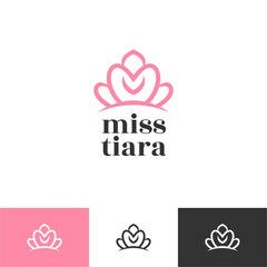 Vintage Elegant Gold Tiara Logo symbol. Luxury geometric royal logotype sign mark. Abstract beauty care facial fashion makeup skin care cosmetic icon vector design © Anang