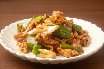 豚肉の黒酢炒め
